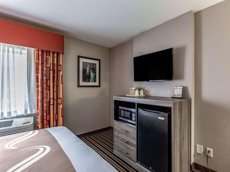 טולסה Quality Suites I-44 מראה חיצוני תמונה
