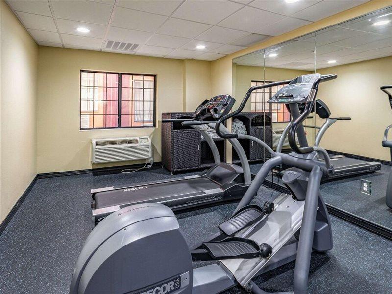טולסה Quality Suites I-44 מראה חיצוני תמונה