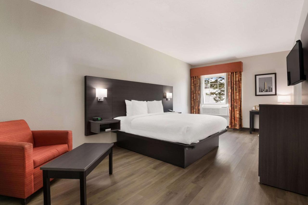 טולסה Quality Suites I-44 מראה חיצוני תמונה