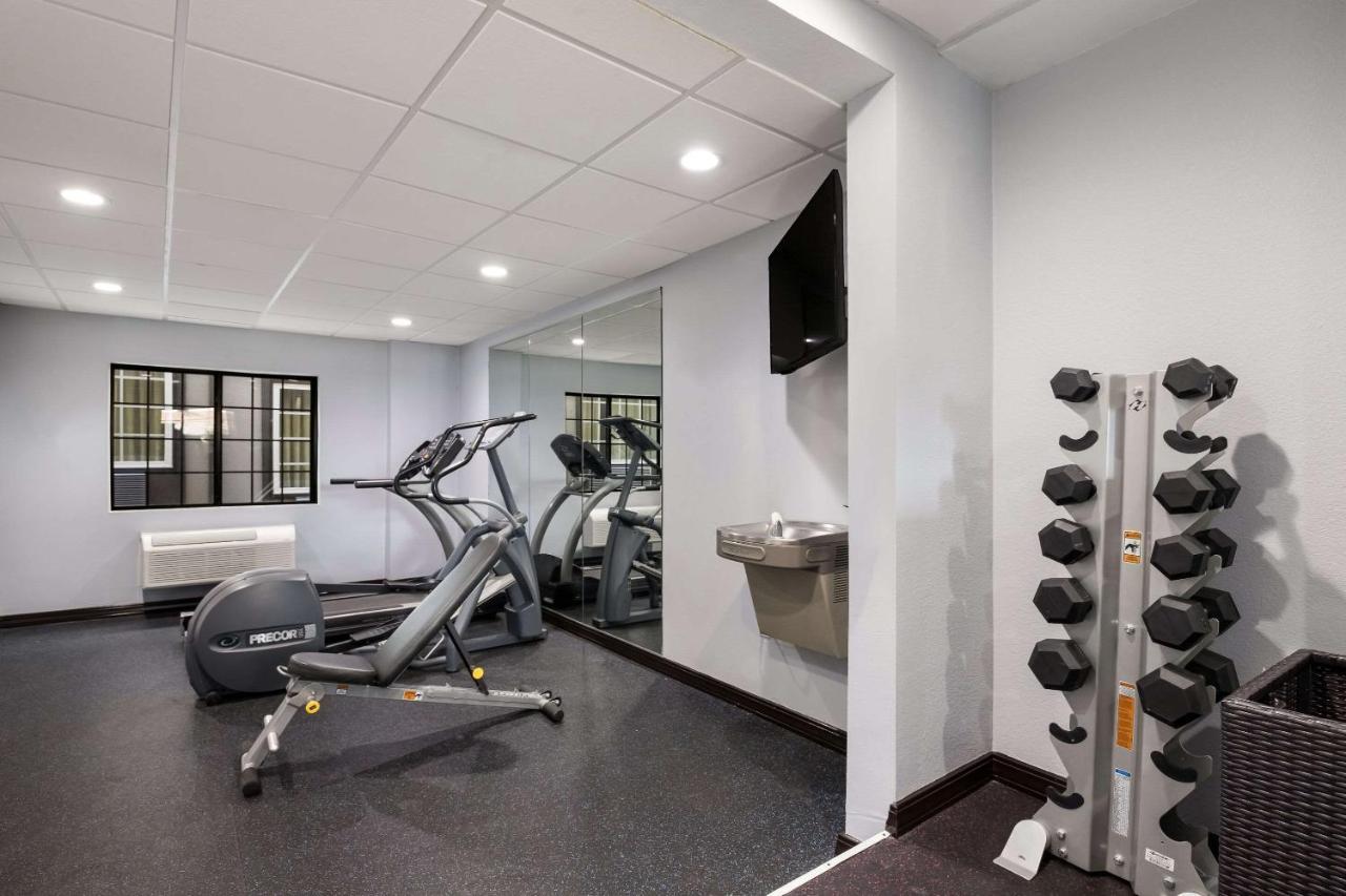 טולסה Quality Suites I-44 מראה חיצוני תמונה